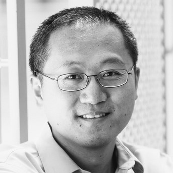 Jian Huang headshot