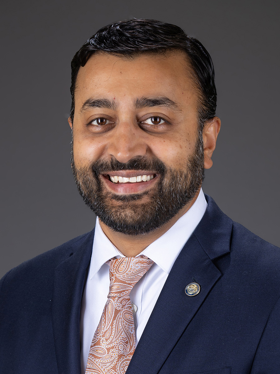 Manu Sivaraman headshot